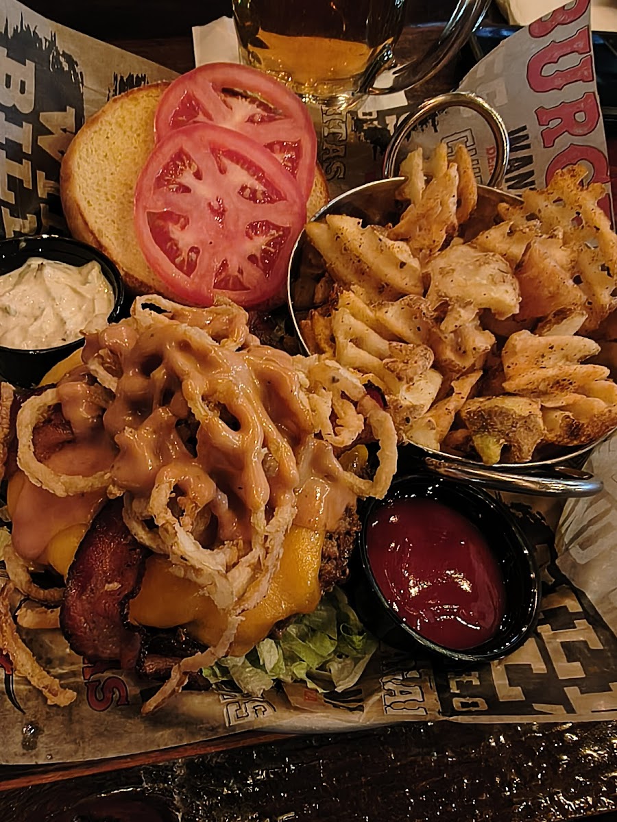 Wild Bill's Sports Saloon - Blaine-4